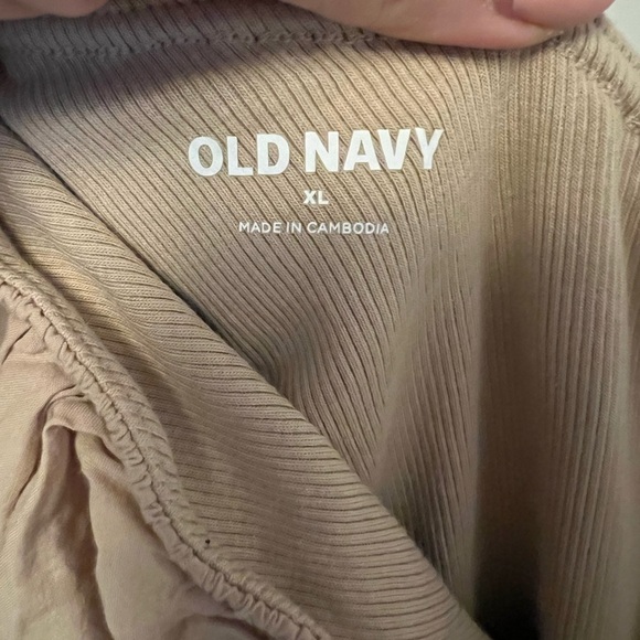 Old Navy Eyelet One-Shoulder Paneled Rib-Knit Top Color: Dried Linen XL - Picture 5 of 6